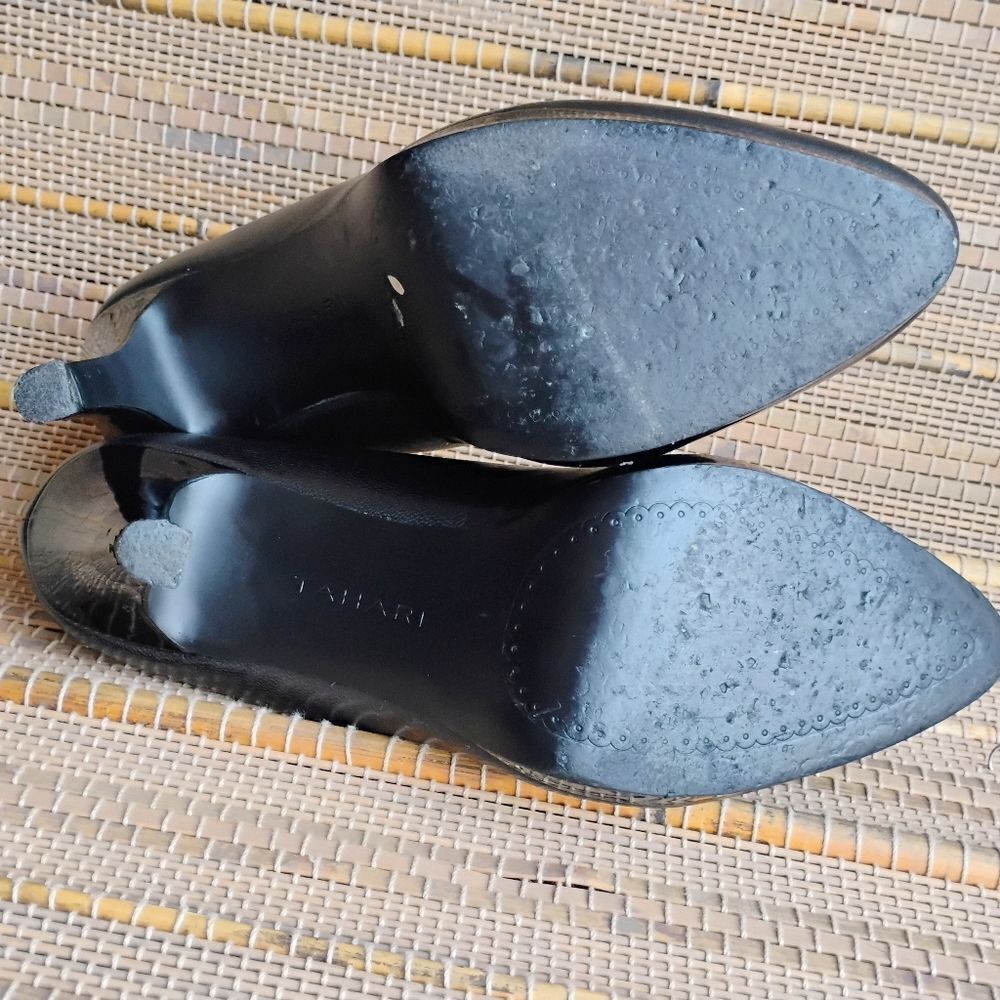 Classic Women's Tahari Black Leather Gallery Pumps size 9M US - Picture 5 of 15